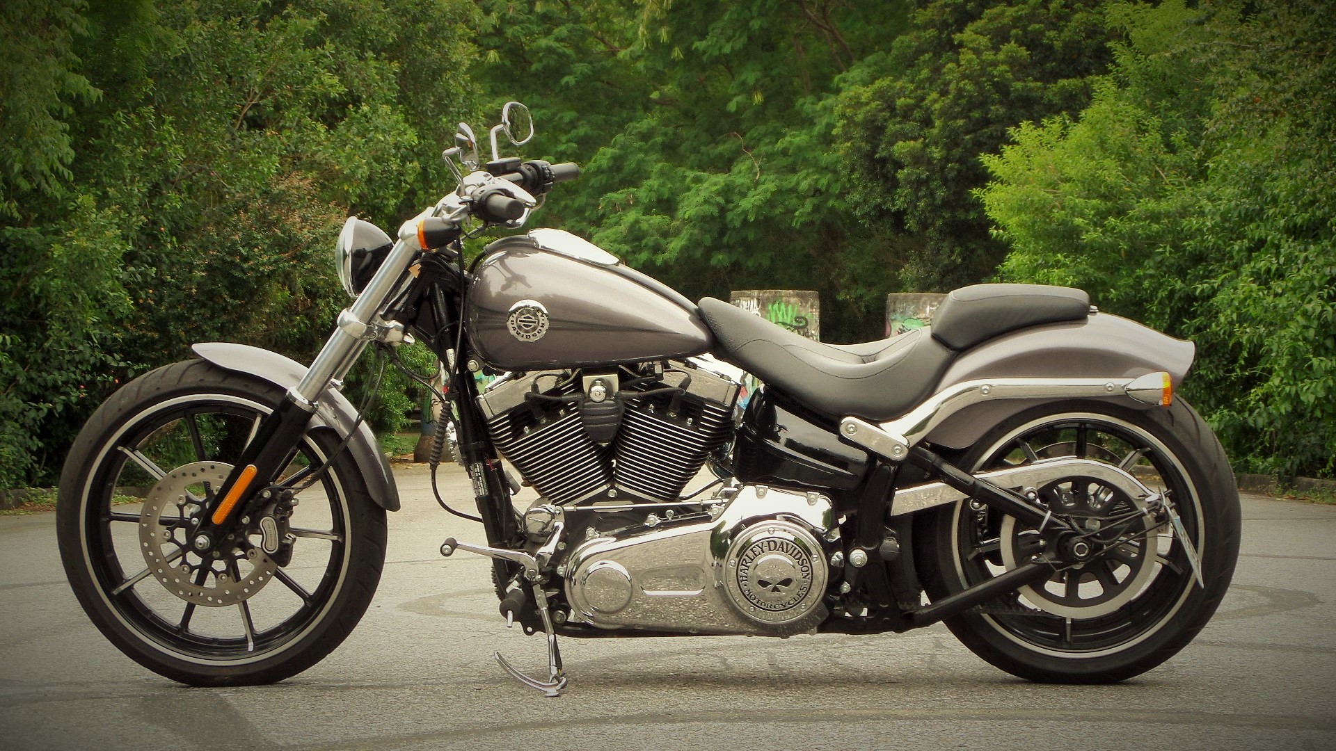 РњРѕС‚РѕС†РёРєР» Harley Davidson Breakout